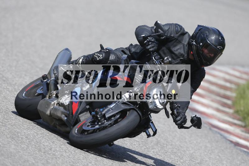 Archiv-2025/09 22.04.2025 Cornu Master School ADR/rot-rouge/35